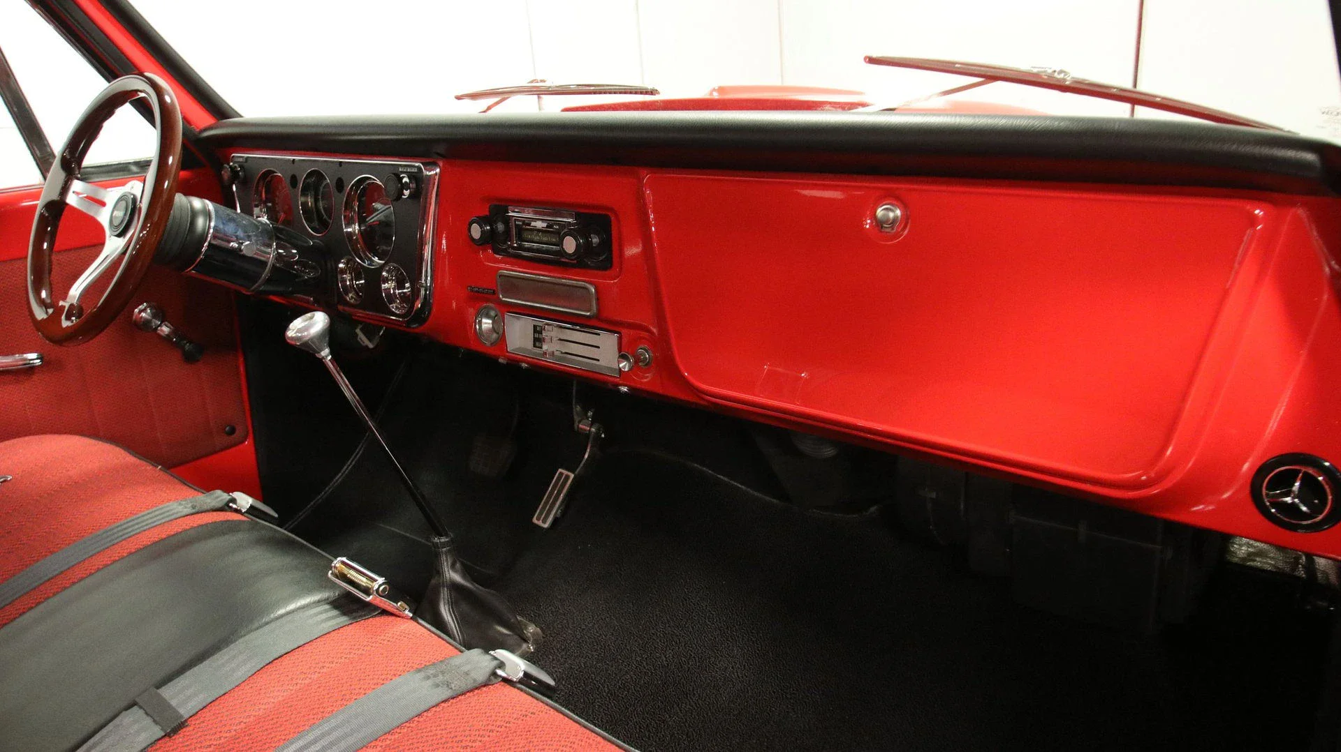 Chevrolet-Ck-truck-c10-1967-Red-Red-50