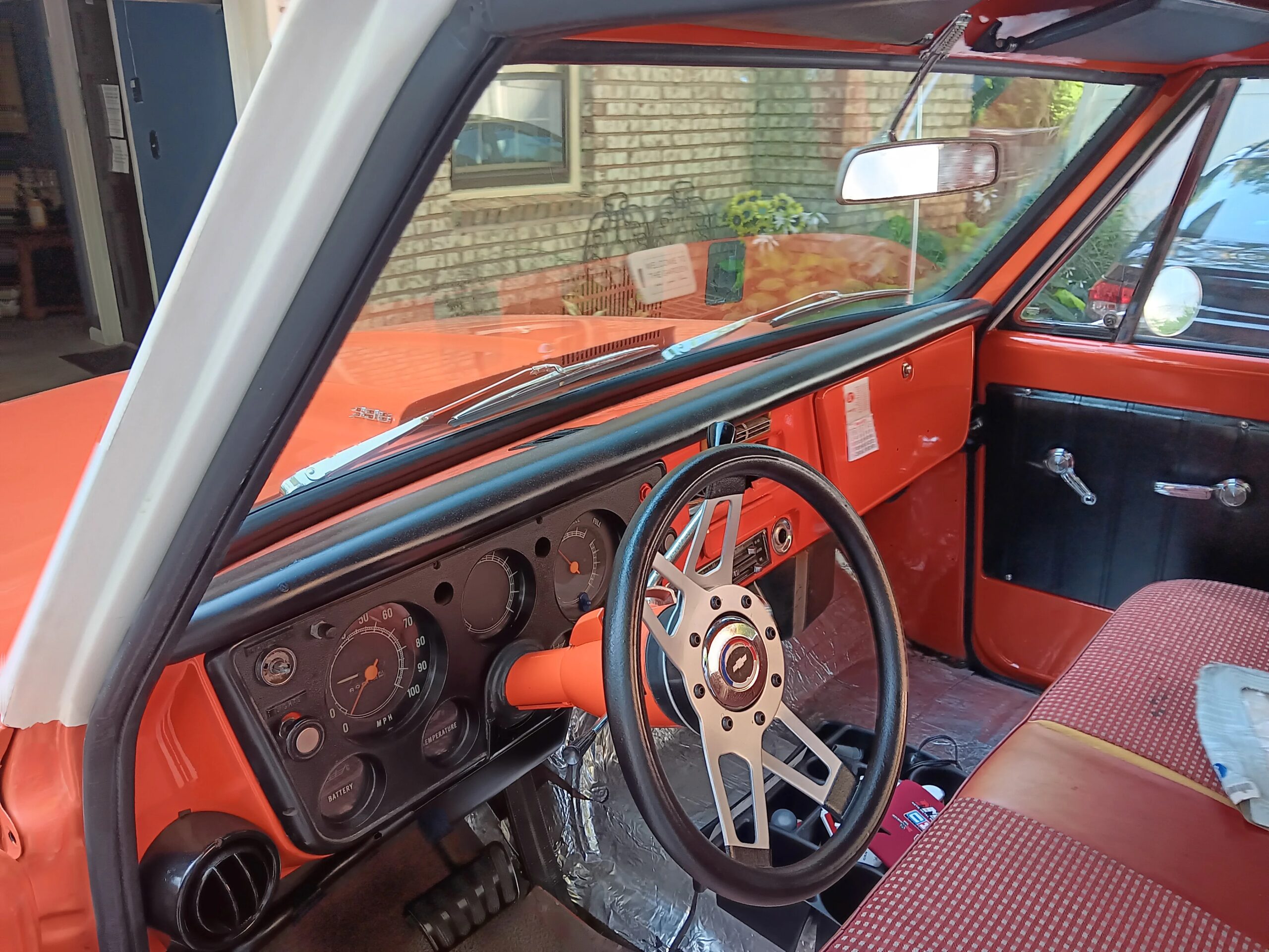 Chevrolet-Ck-truck-c10-1968-Orange-Black-1