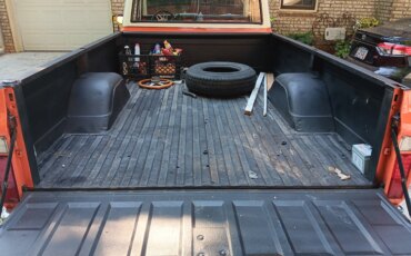 Chevrolet-Ck-truck-c10-1968-Orange-Black-3