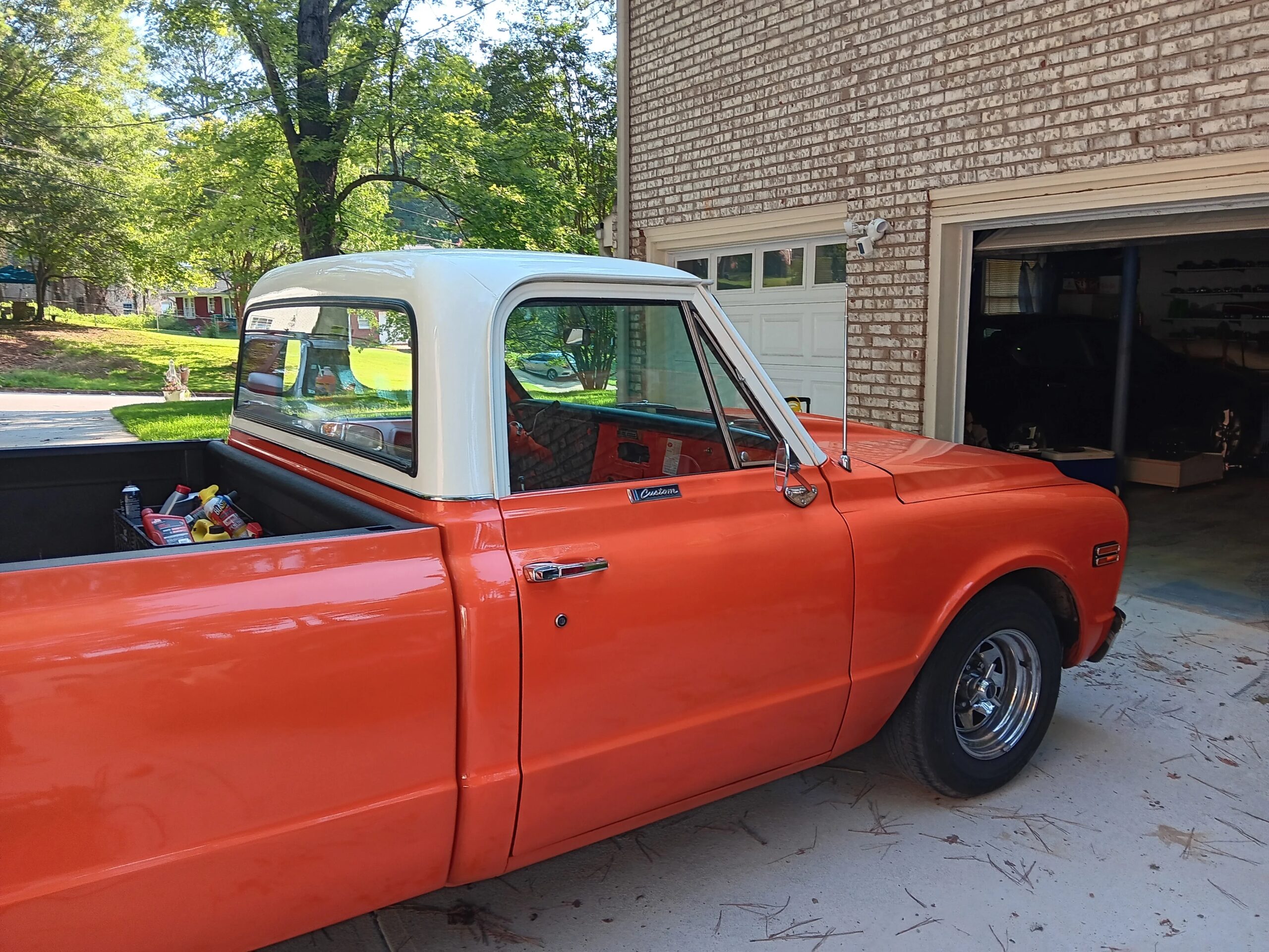 Chevrolet-Ck-truck-c10-1968-Orange-Black-6