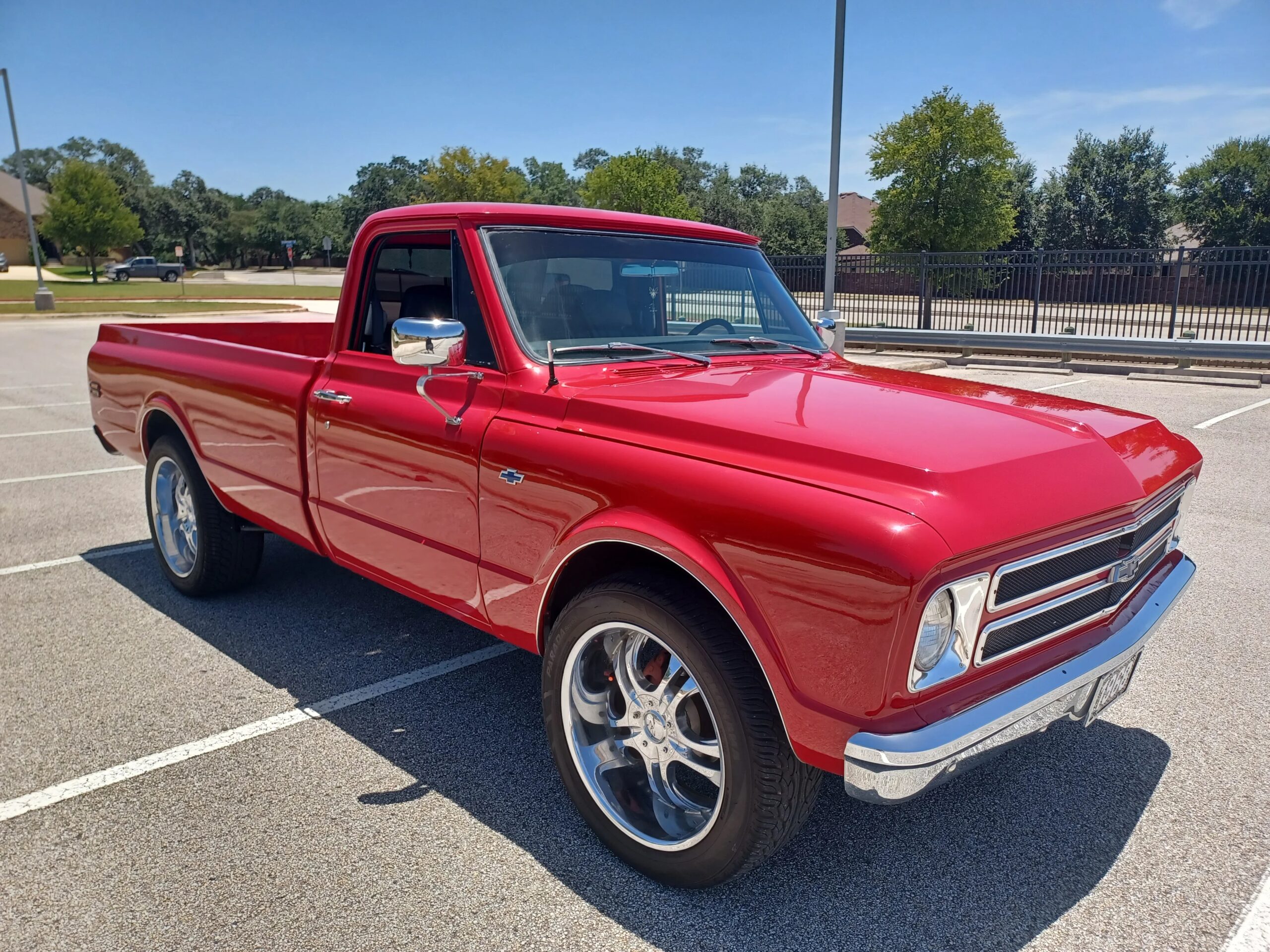 Chevrolet-Ck-truck-c10-1968-Red-Black-1