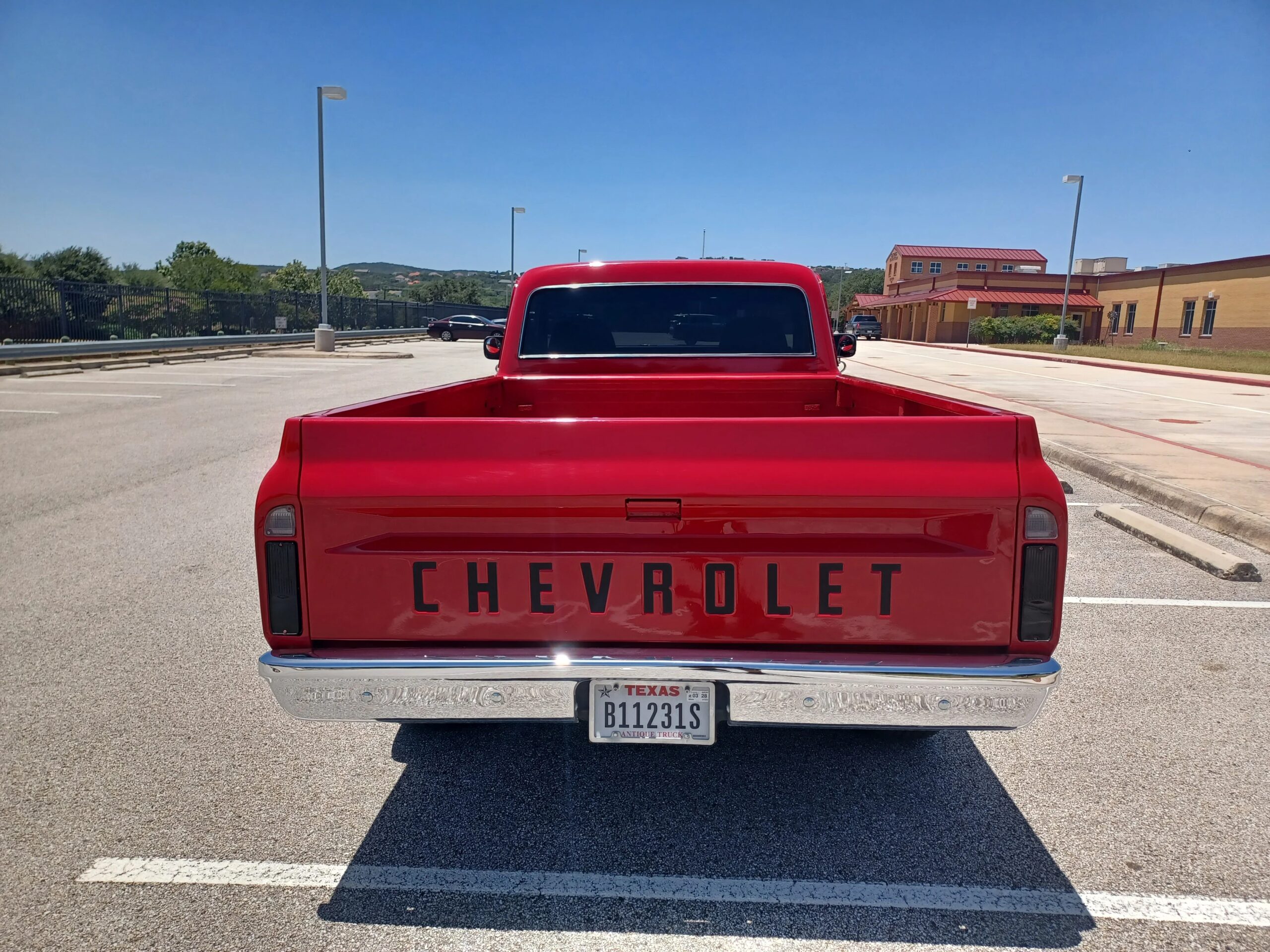 Chevrolet-Ck-truck-c10-1968-Red-Black-22