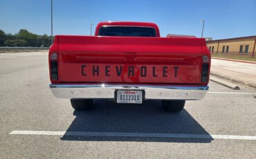 Chevrolet-Ck-truck-c10-1968-Red-Black-23