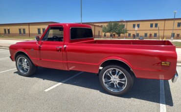 Chevrolet-Ck-truck-c10-1968-Red-Black-27