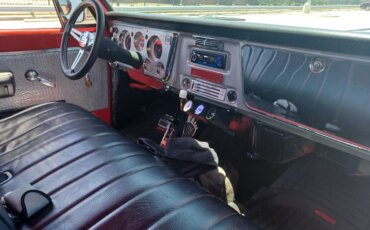 Chevrolet-Ck-truck-c10-1968-Red-Black-35