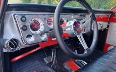 Chevrolet-Ck-truck-c10-1968-Red-Black-4