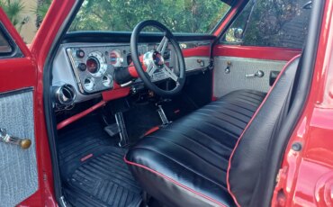 Chevrolet-Ck-truck-c10-1968-Red-Black-40
