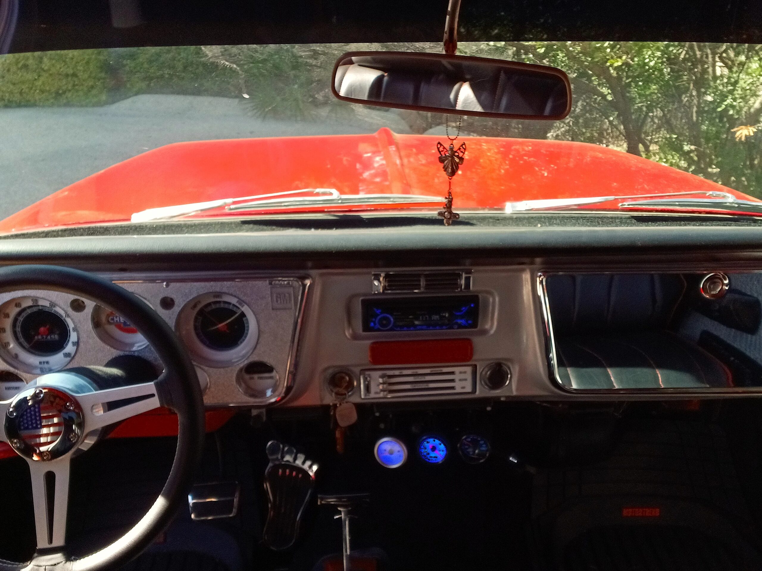Chevrolet-Ck-truck-c10-1968-Red-Black-42