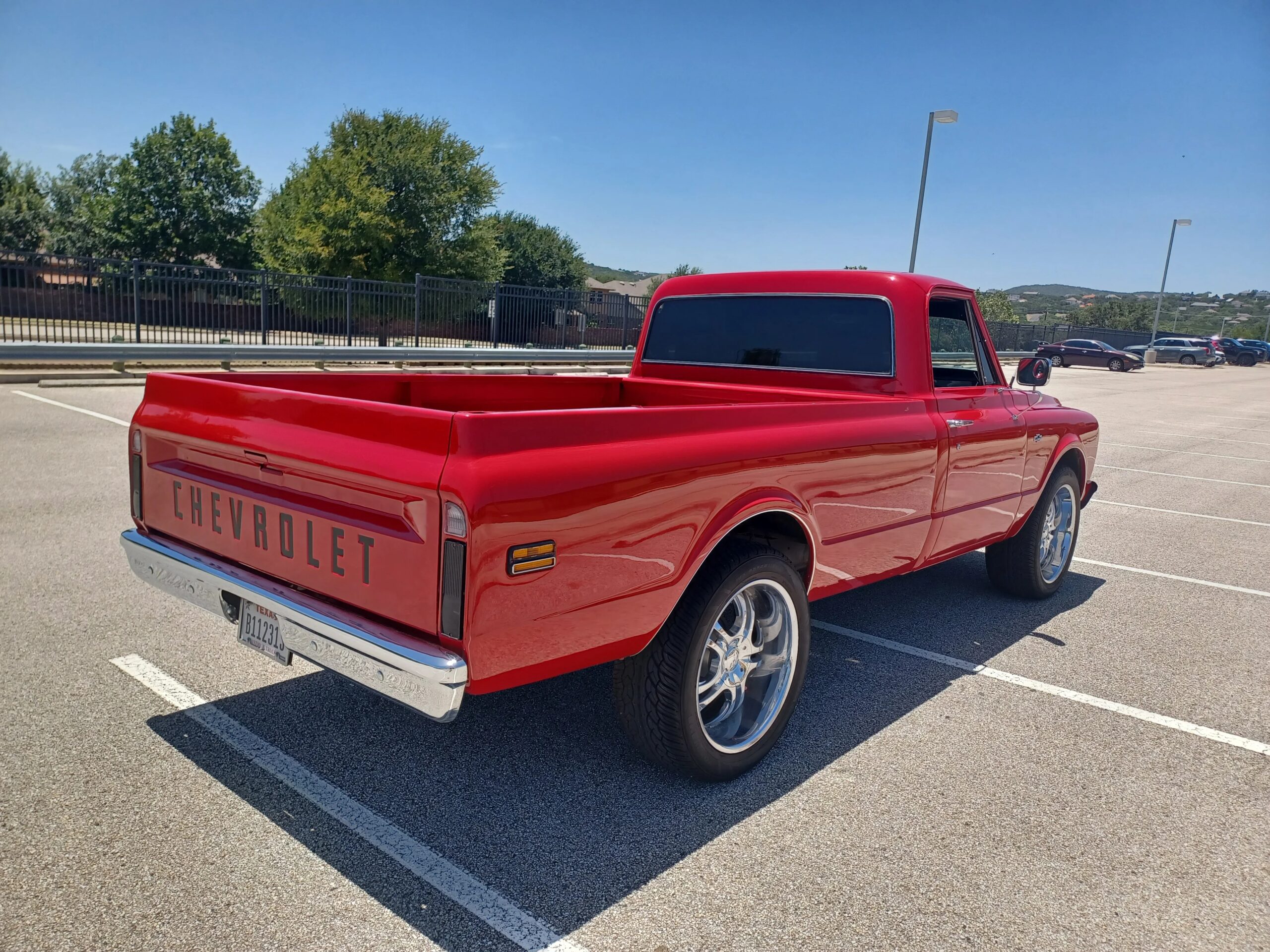 Chevrolet-Ck-truck-c10-1968-Red-Black-44