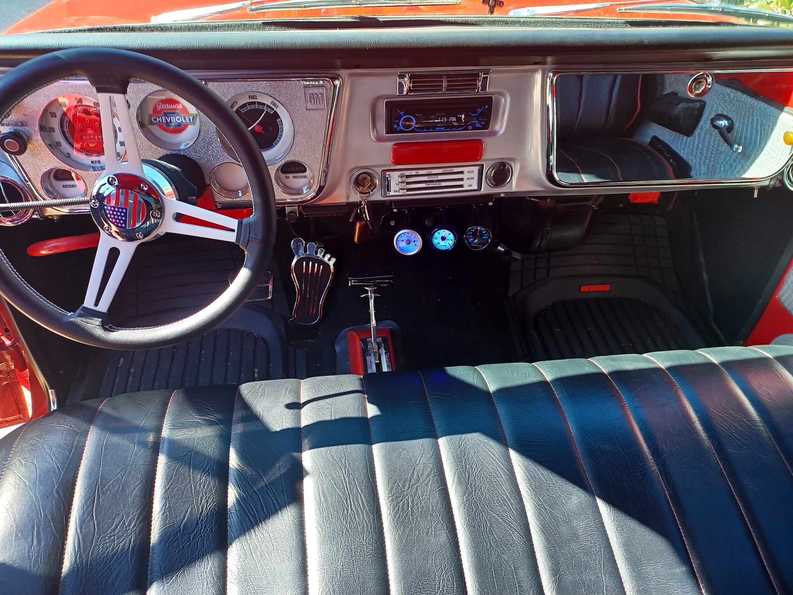 Chevrolet-Ck-truck-c10-1968-Red-Black-5