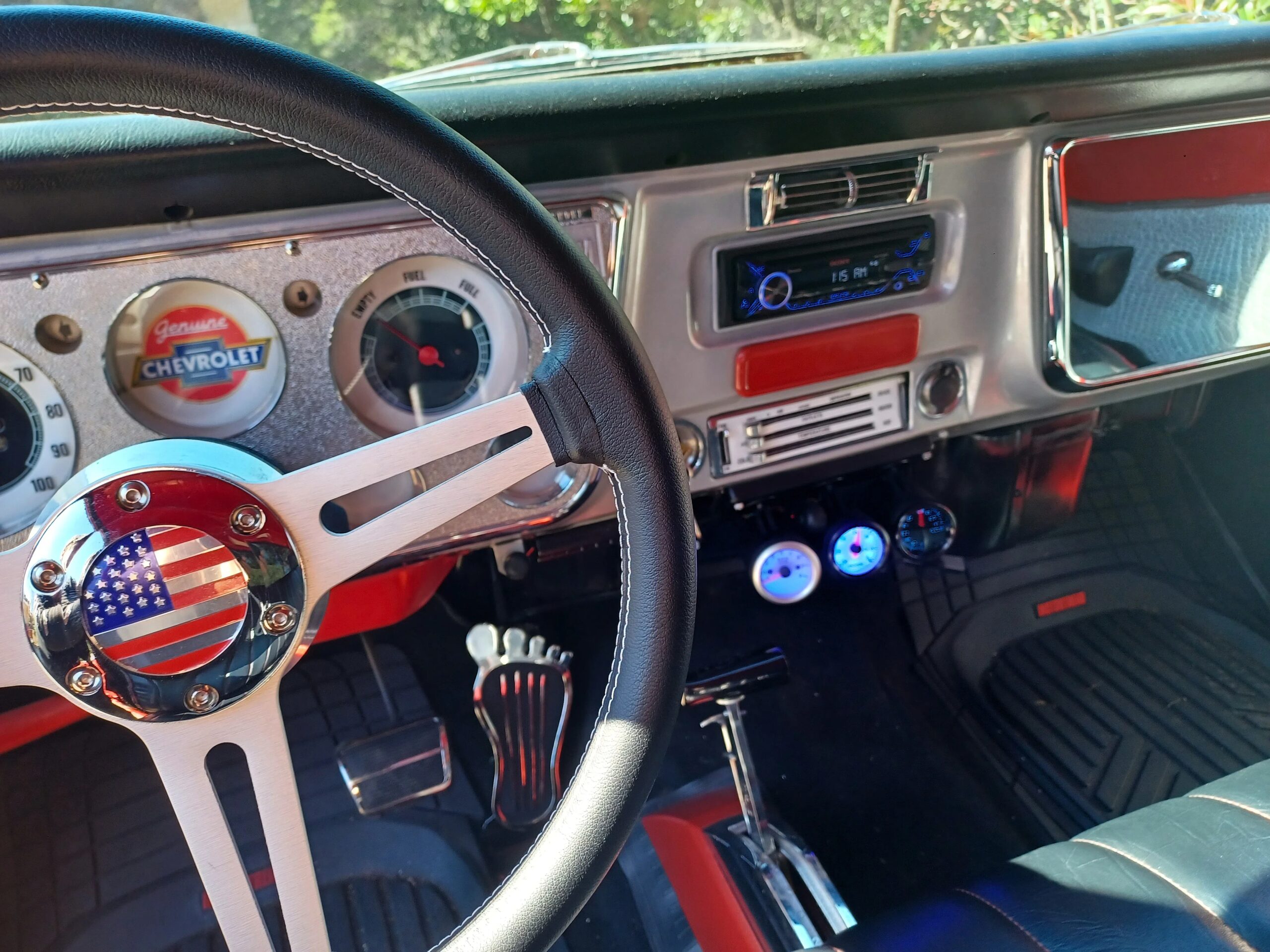 Chevrolet-Ck-truck-c10-1968-Red-Black-7