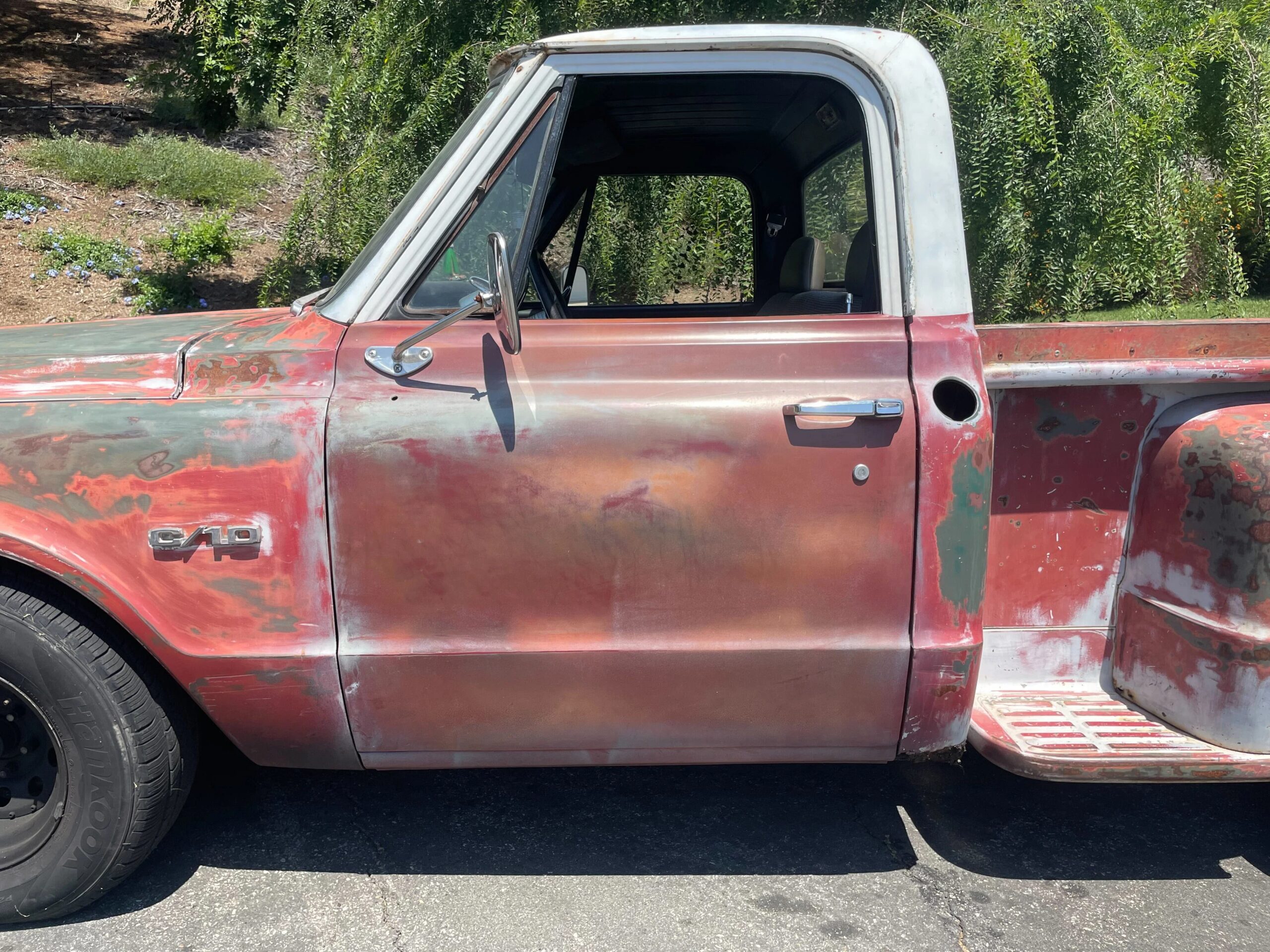 Chevrolet-Ck-truck-c10-1969-Red-Black-9