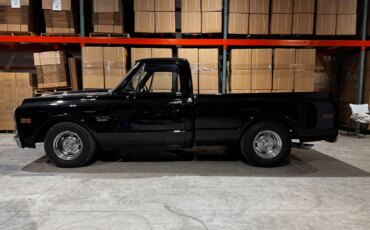 Chevrolet-Ck-truck-c10-1970-Black-Black-2