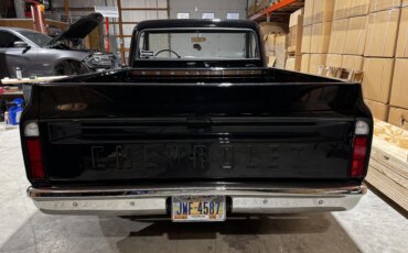 Chevrolet-Ck-truck-c10-1970-Black-Black-4