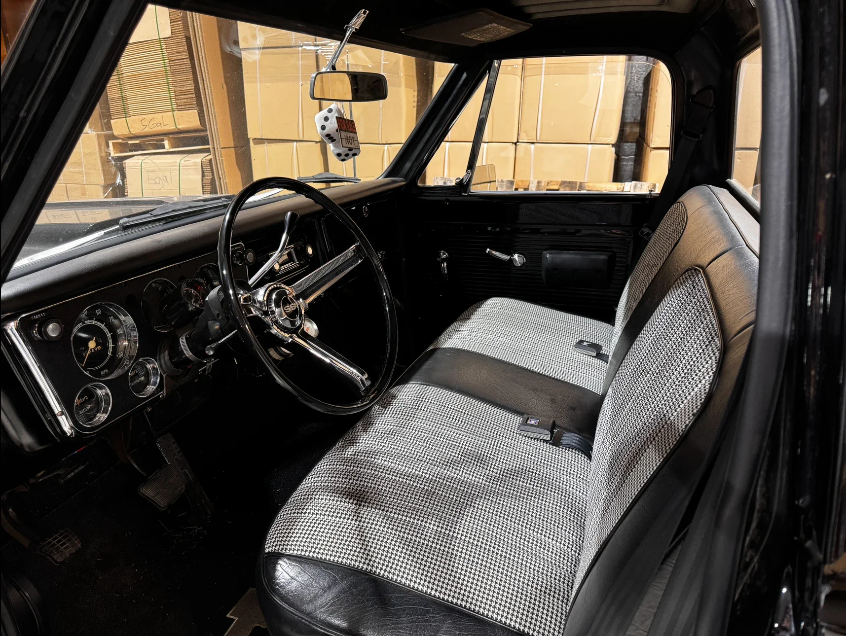 Chevrolet-Ck-truck-c10-1970-Black-Black-9