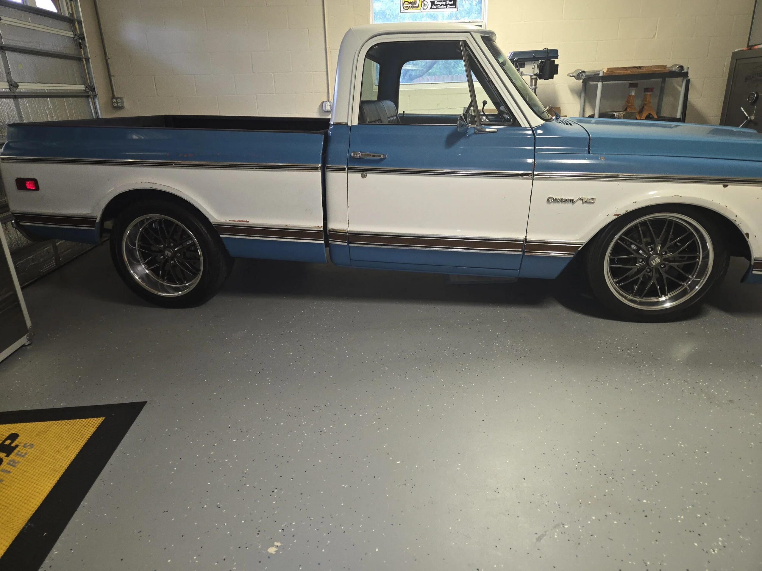 Chevrolet-Ck-truck-c10-1972-Blue-Black-21