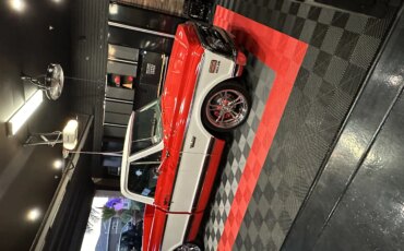 Chevrolet-Ck-truck-c10-1972-Custom-White-12