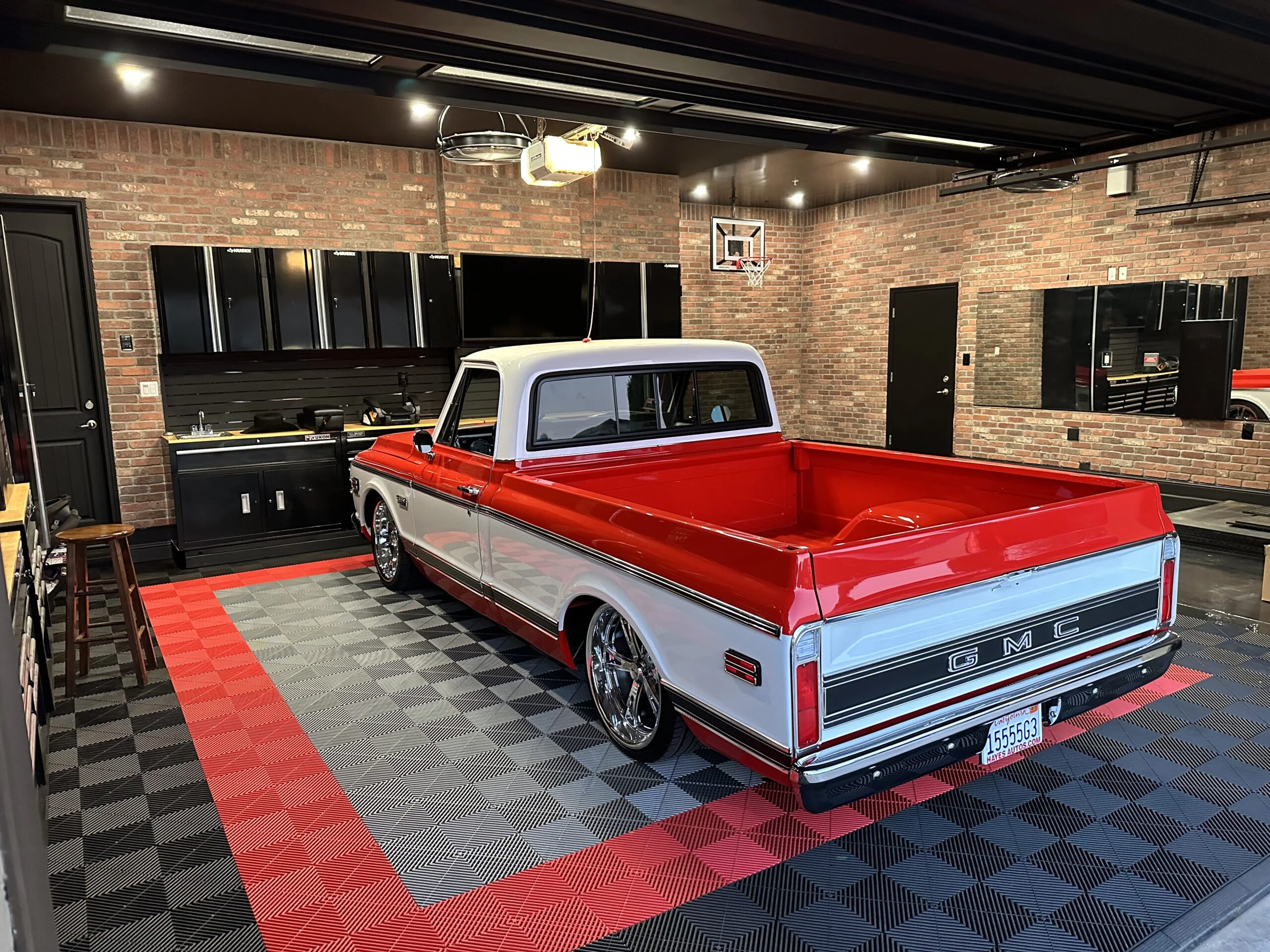 Chevrolet-Ck-truck-c10-1972-Custom-White-13