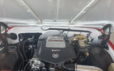 Chevrolet-Ck-truck-c10-1972-Custom-White-17