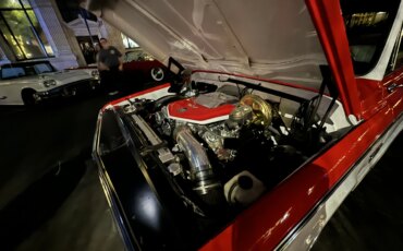 Chevrolet-Ck-truck-c10-1972-Custom-White-19