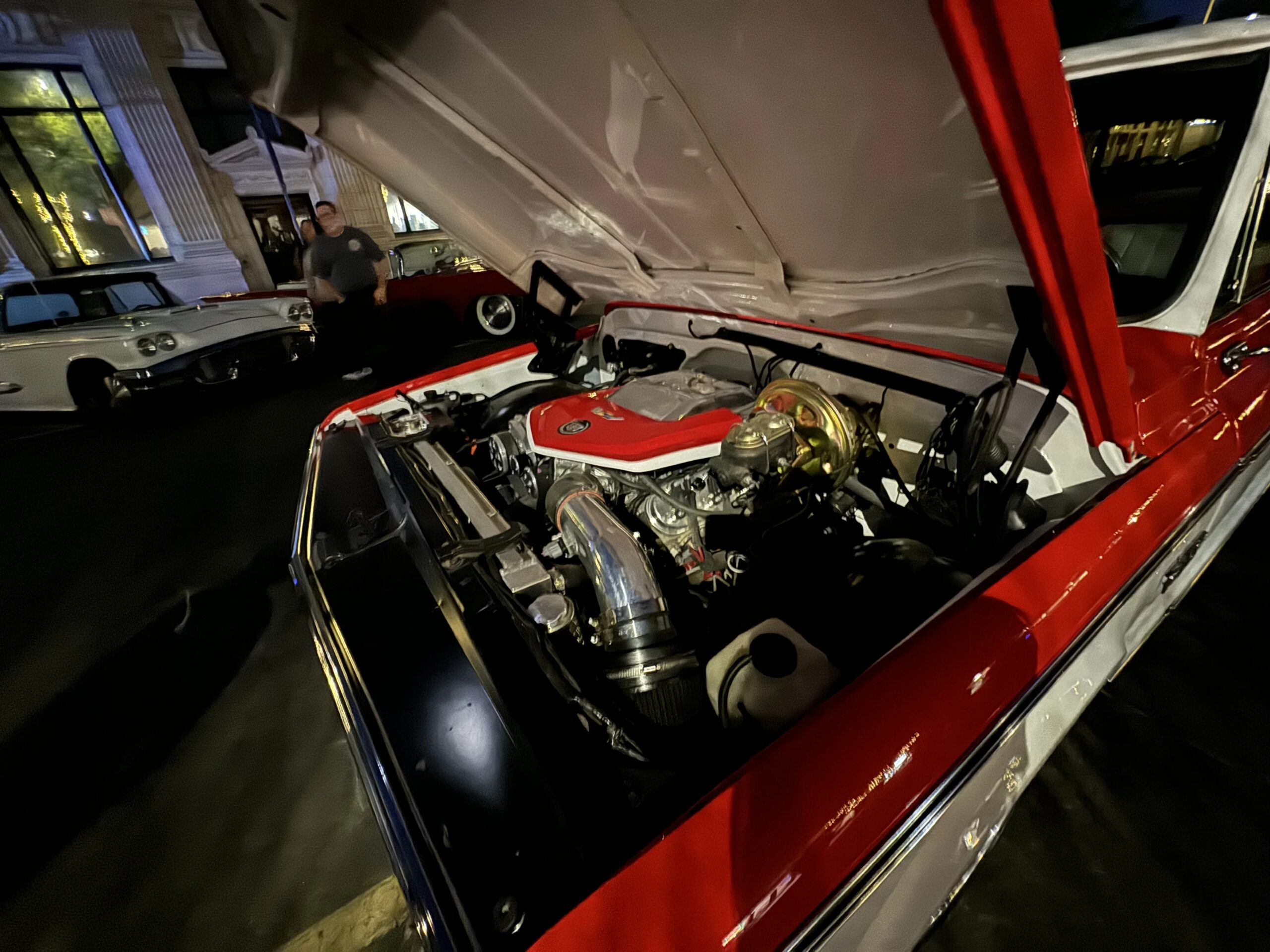 Chevrolet-Ck-truck-c10-1972-Custom-White-19