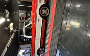 Chevrolet-Ck-truck-c10-1972-Custom-White-2