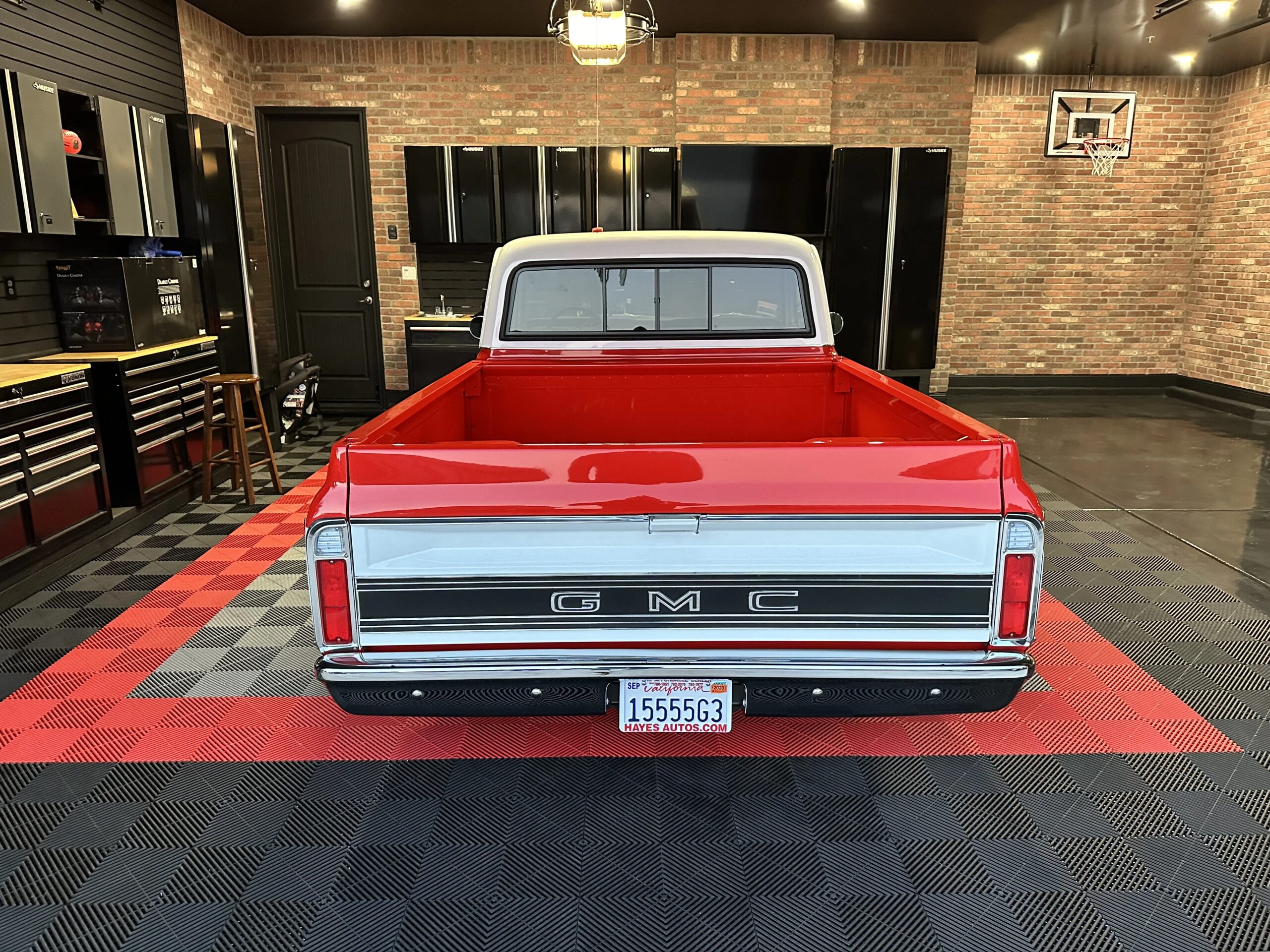 Chevrolet-Ck-truck-c10-1972-Custom-White-4
