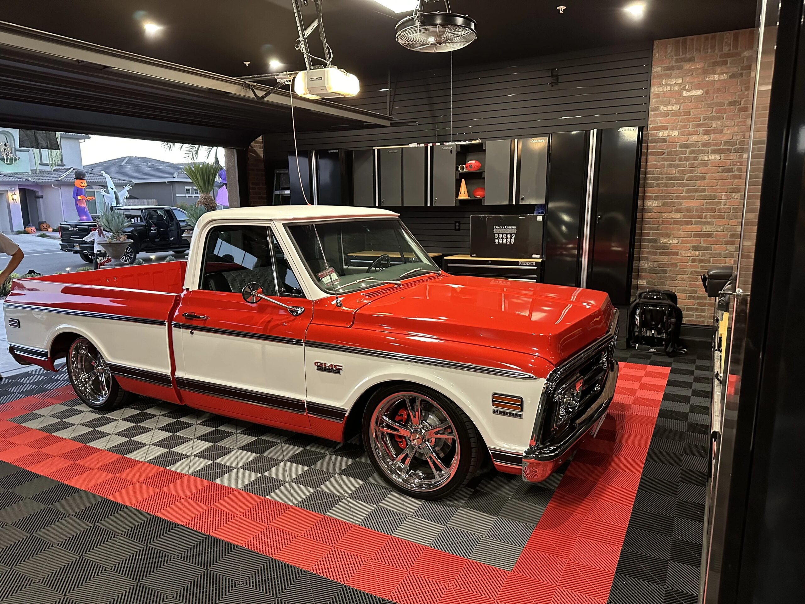 Chevrolet-Ck-truck-c10-1972-Custom-White-9