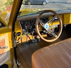 Chevrolet-Ck-truck-c10-1972-Yellow-Brown-5