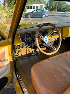Chevrolet-Ck-truck-c10-1972-Yellow-Brown-5