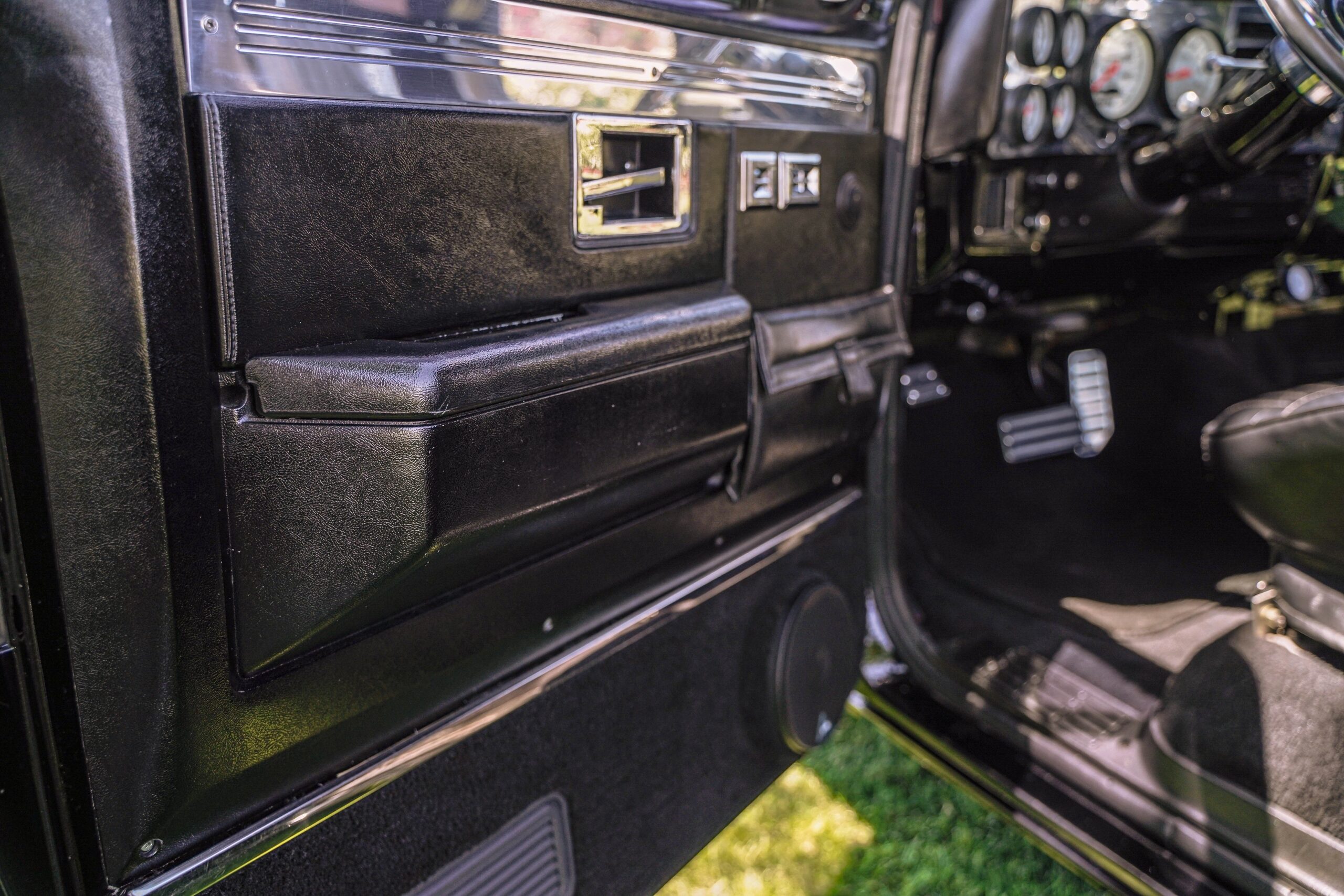 Chevrolet-Ck-truck-c10-1981-Black-13