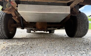 Chevrolet-Ck-truck-c10-1983-Black-Brown-1