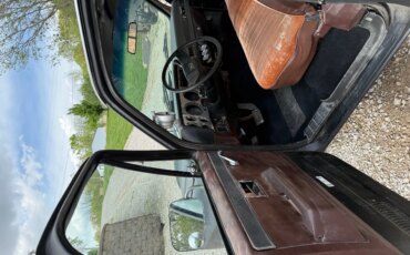 Chevrolet-Ck-truck-c10-1983-Black-Brown-13