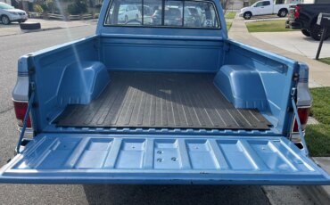 Chevrolet-Ck-truck-c10-1984-Blue-Blue-3