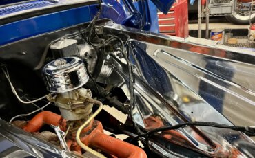 Chevrolet-Ck-truck-c20-1962-Blue-Black-1