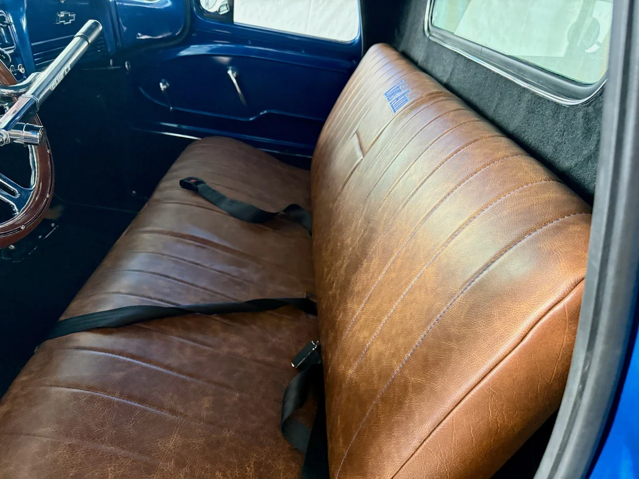 Chevrolet-Ck-truck-c20-1962-Blue-Black-17