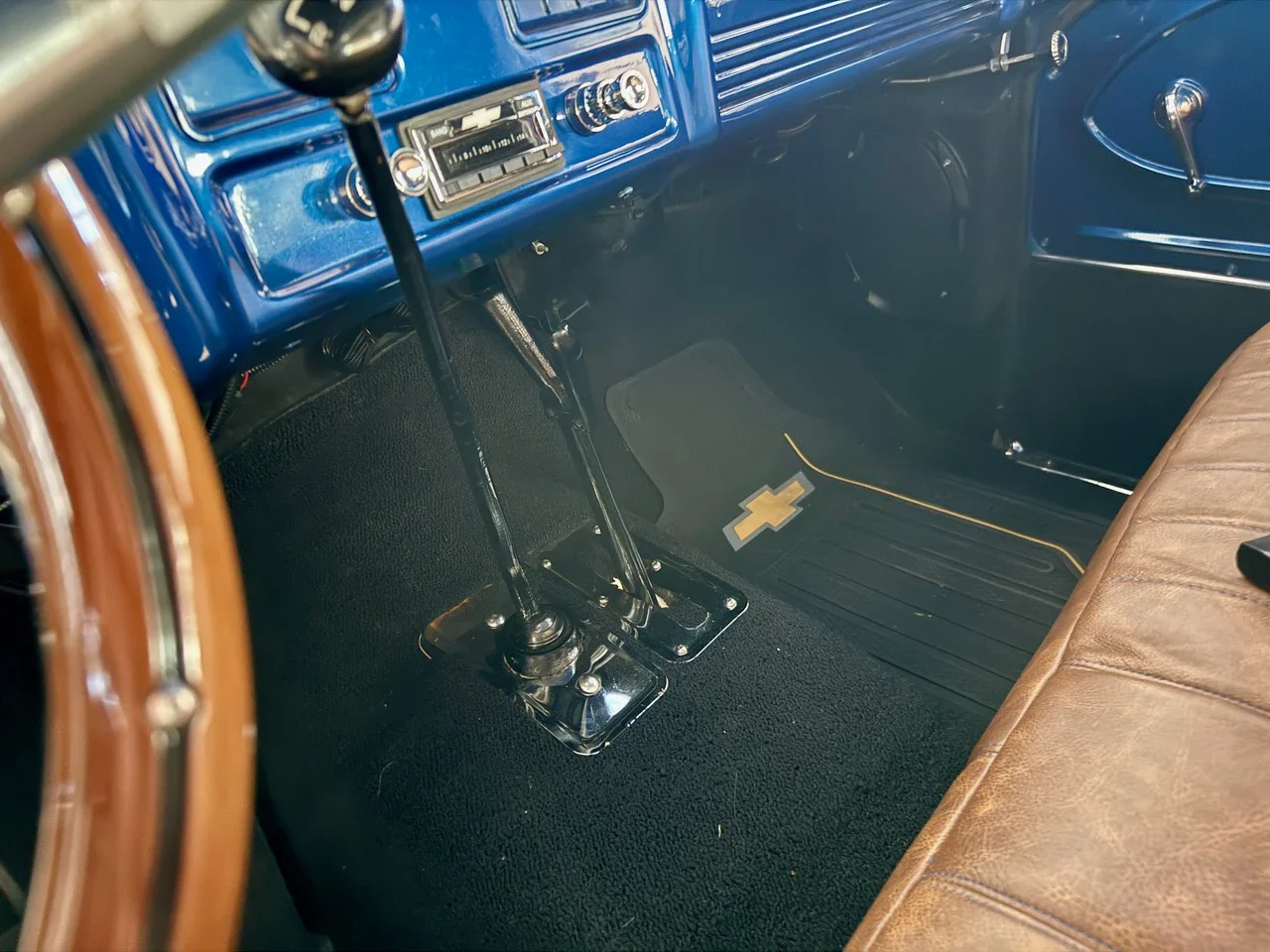 Chevrolet-Ck-truck-c20-1962-Blue-Black-21