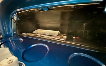 Chevrolet-Ck-truck-c20-1962-Blue-Black-25