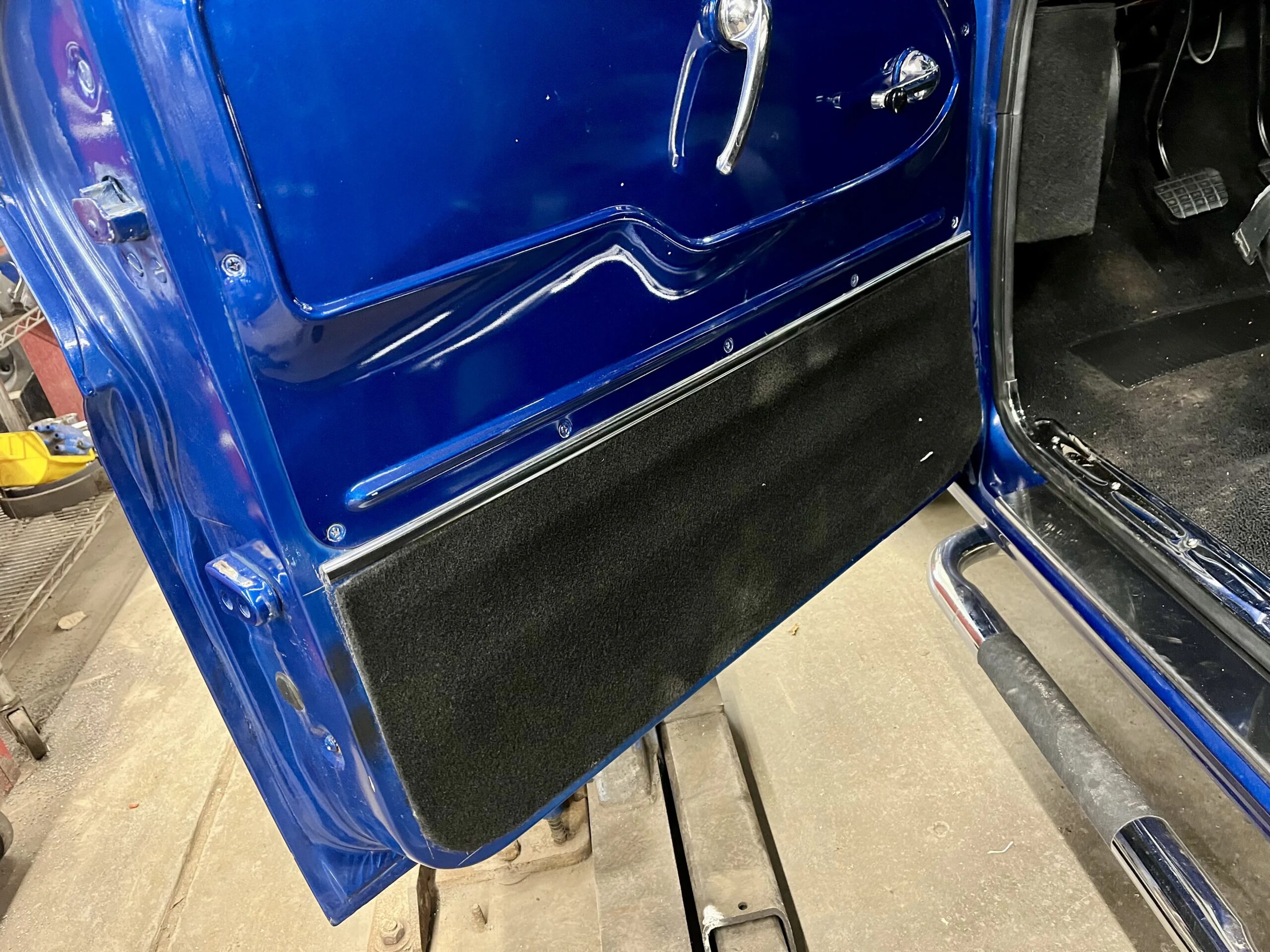 Chevrolet-Ck-truck-c20-1962-Blue-Black-27