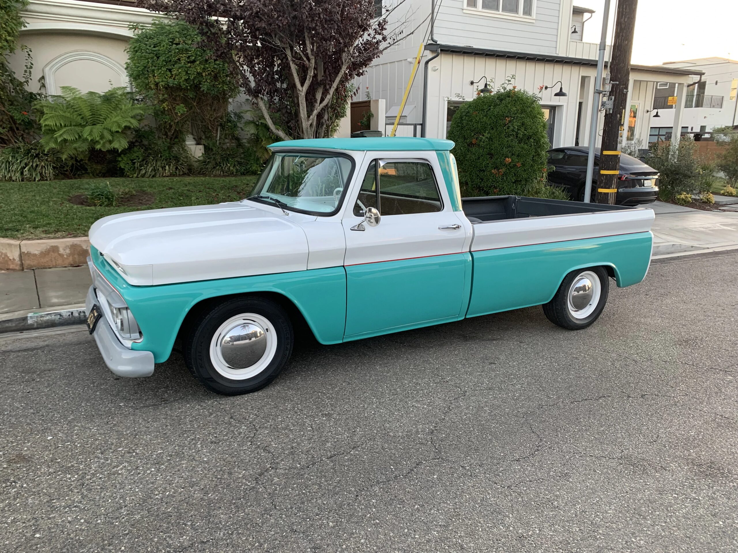Chevrolet-Ck-truck-c20-1964-Custom-Brown-17