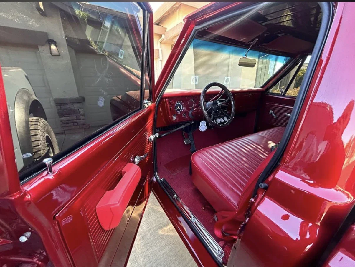 Chevrolet-Ck-truck-c20-1968-Red-Red-1