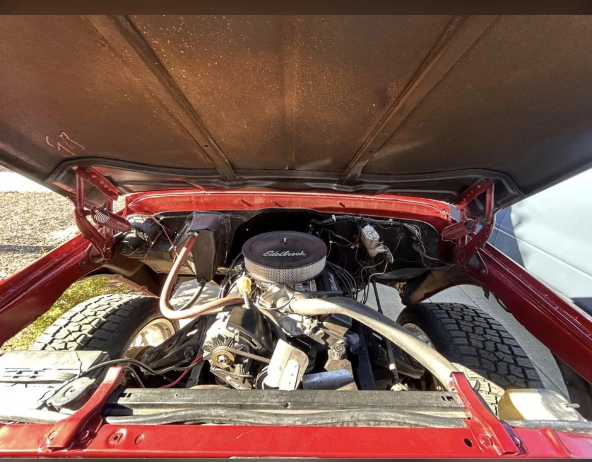 Chevrolet-Ck-truck-c20-1968-Red-Red