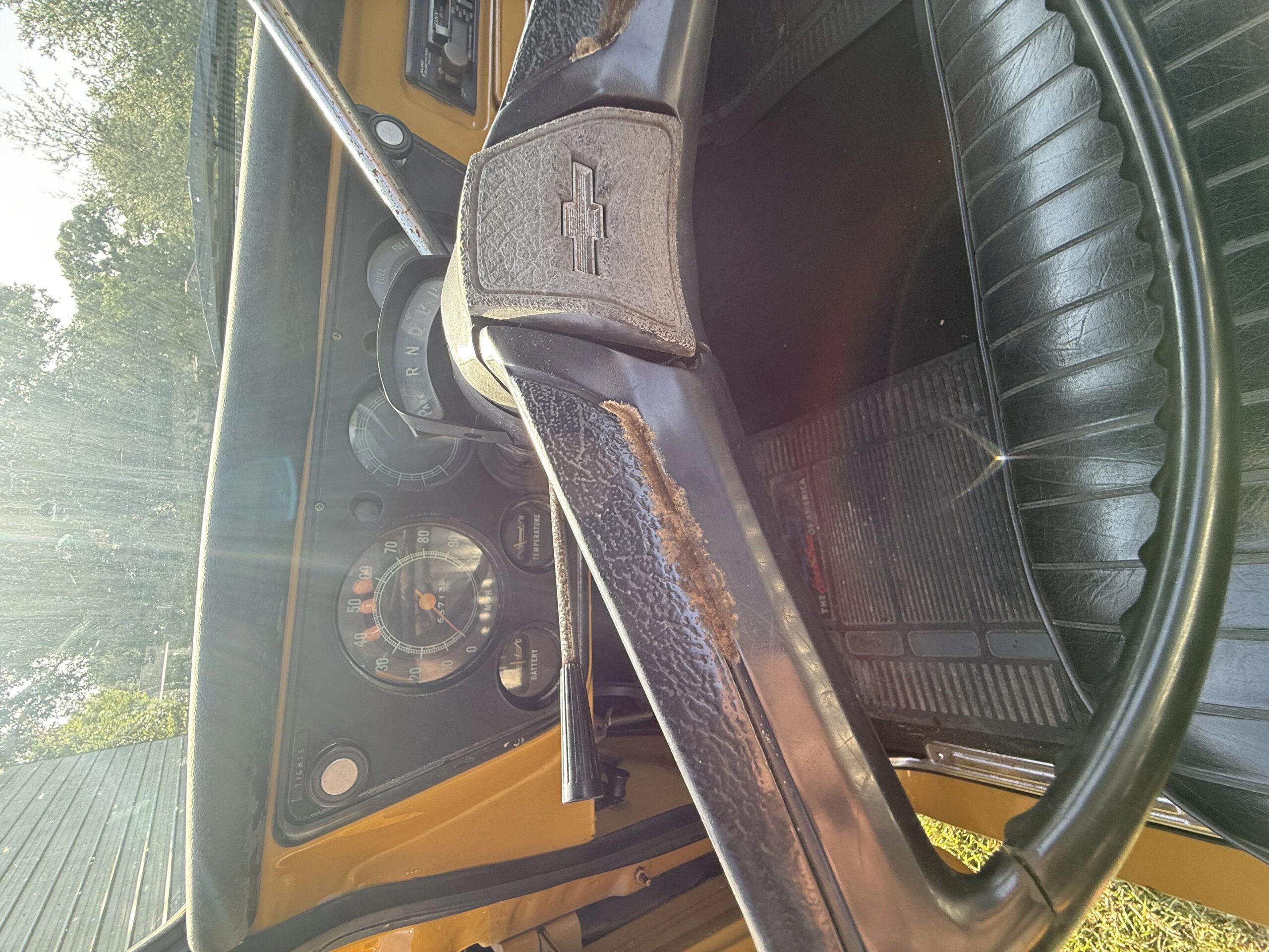 Chevrolet-Ck-truck-c20-1972-Gold-Gold-15