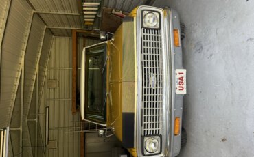 Chevrolet-Ck-truck-c20-1972-Gold-Gold-5