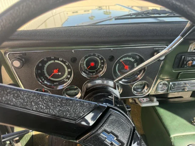 Chevrolet-Ck-truck-c20-1972-Green-Green-16