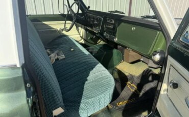 Chevrolet-Ck-truck-c20-1972-Green-Green-4