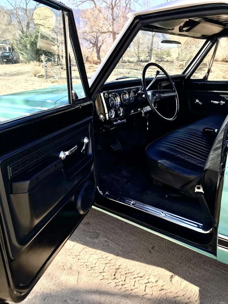 Chevrolet-Ck-truck-c20-1972-Turquoise-Black-5