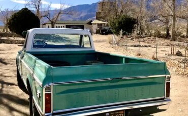 Chevrolet-Ck-truck-c20-1972-Turquoise-Black-8