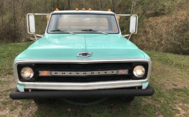 Chevrolet-Ck-truck-c30-1970-Green-Green-7
