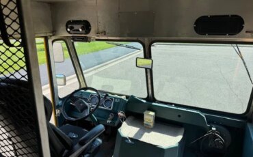 Chevrolet-Ck-truck-c30-1987-Yellow-Black-6